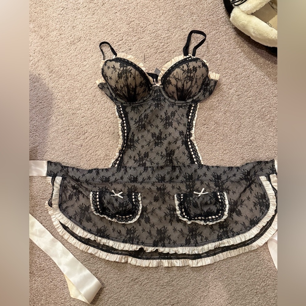 Lingerie maid outfit